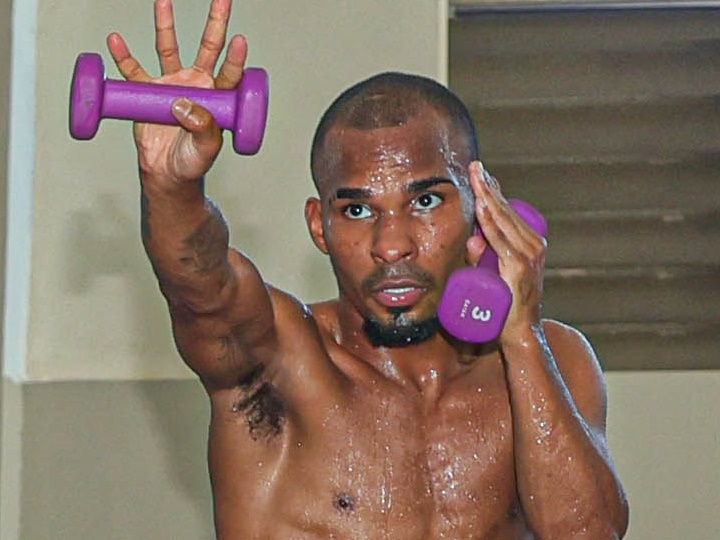 Photos Jonathan Gonzalez Putting in Work For WBO Title Defense